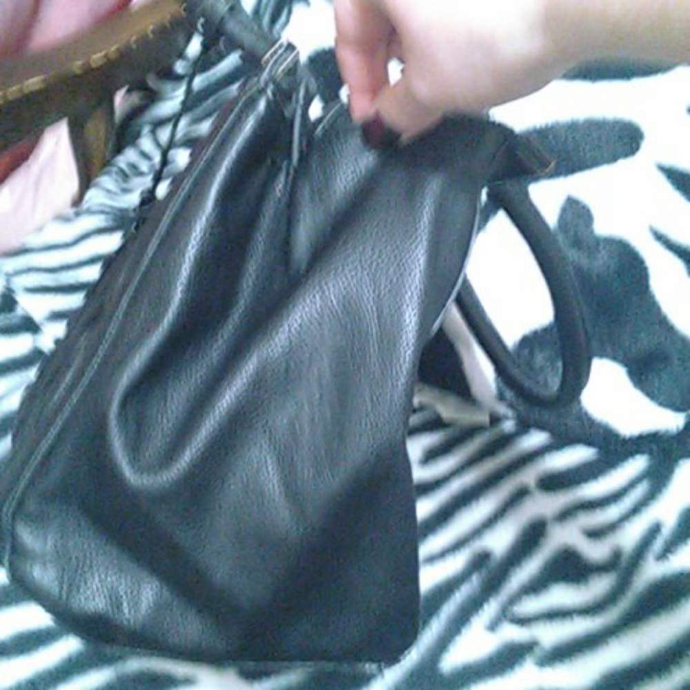 Purse - Picture 2 of 7